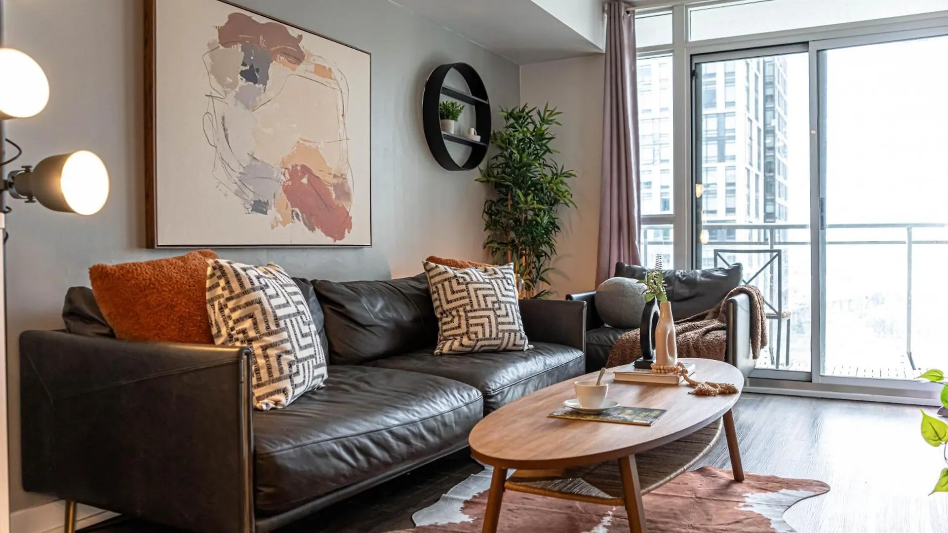 The Hideaway Hub Apartment Toronto