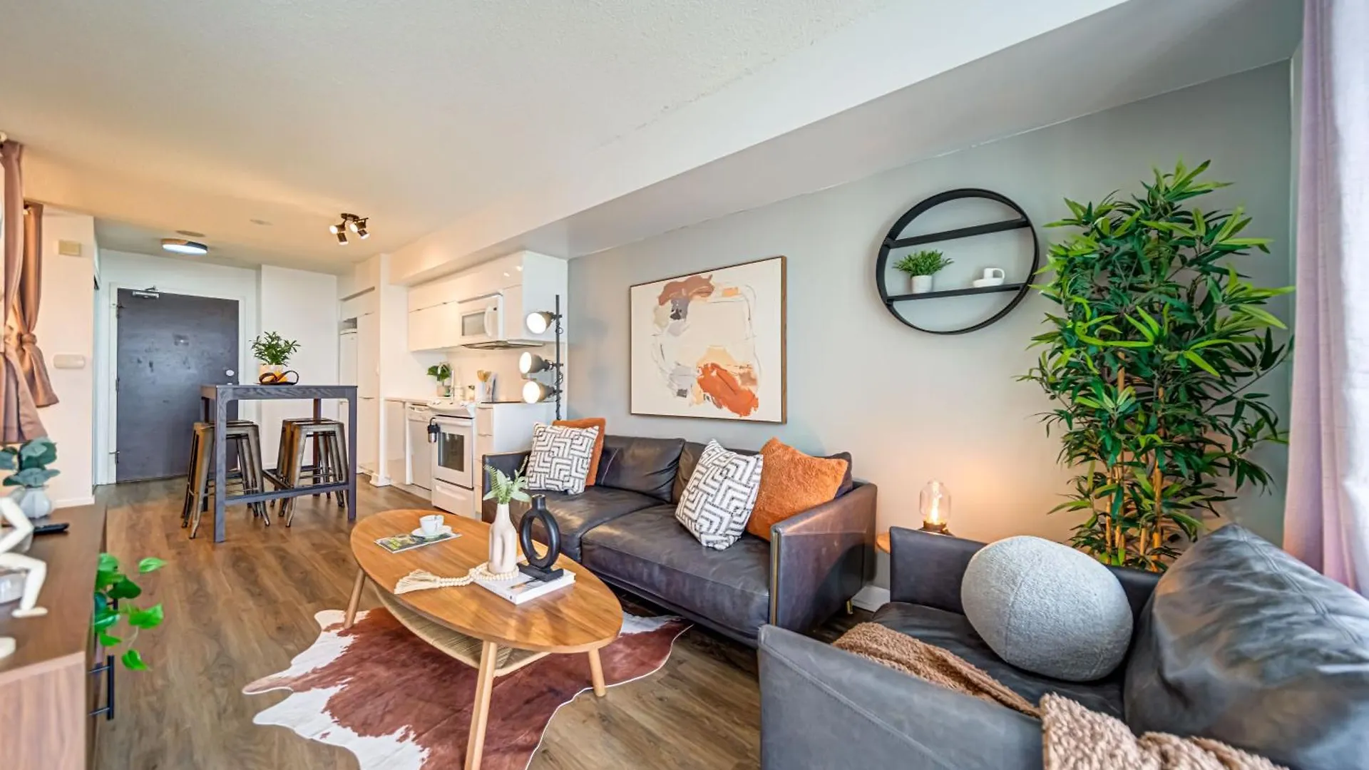 The Hideaway Hub Apartment Toronto Canada