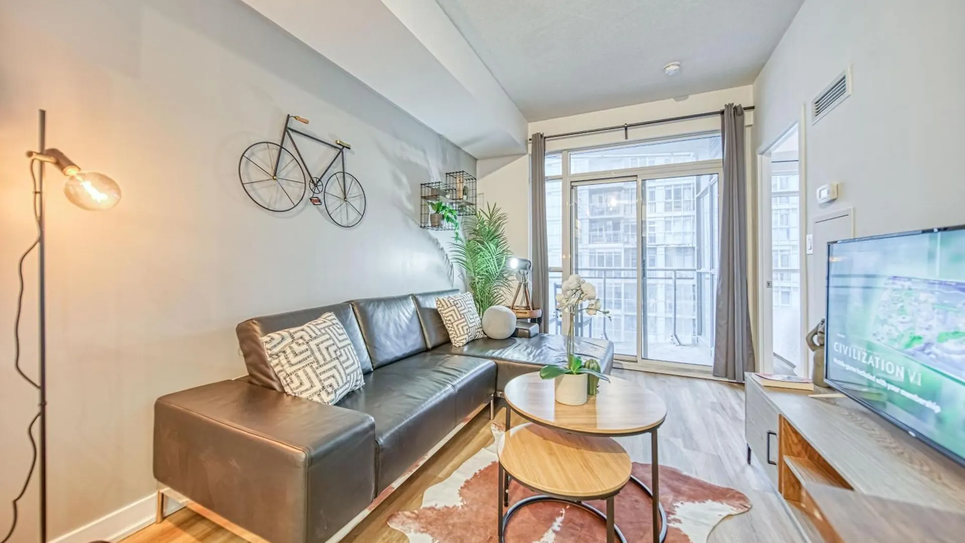 The Hideaway Hub Apartment Toronto Canada
